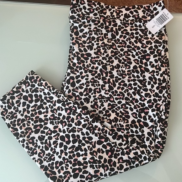 🌻NWT Torrid Brown/Pink/Tan Leopard Animal Print Leggings Size 5X | Size 28 - Picture 4 of 7